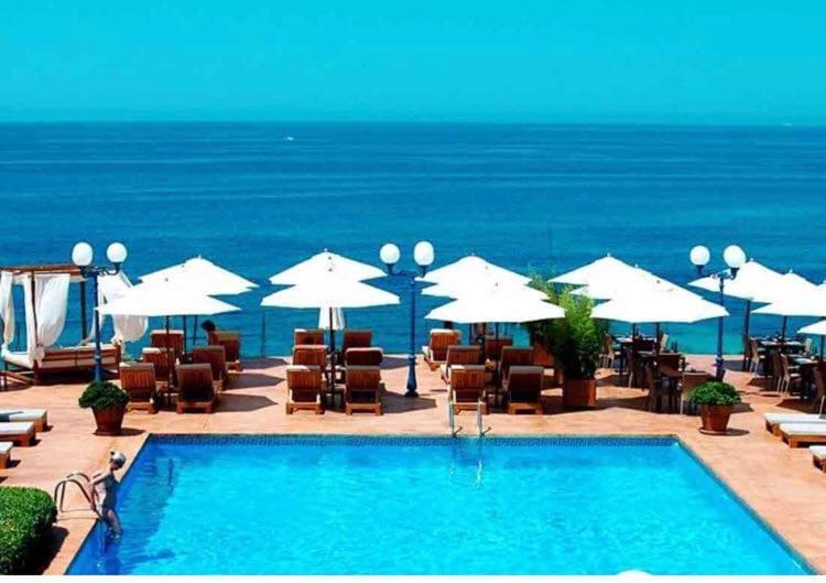 Villa Dinastia Resort Lujo 柳奇马约尔 外观 照片